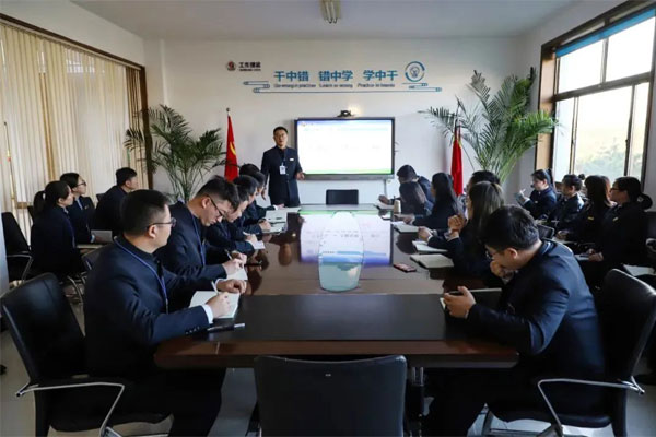 振东集团活动结束后立即组织“差距会”