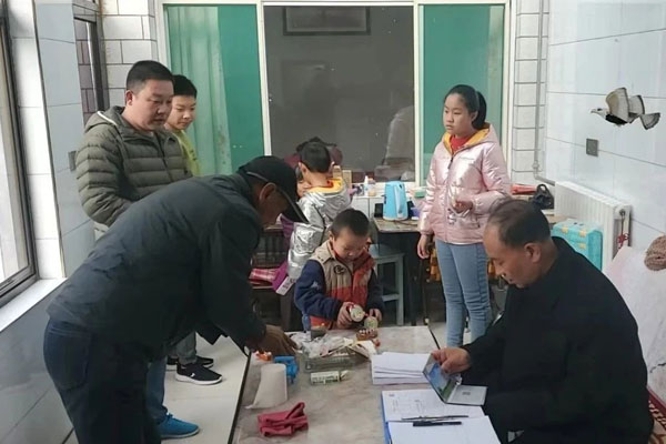 振东扶贫办走访