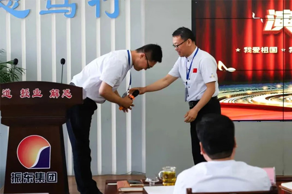 振东集团文宣中心小杨现场拜师