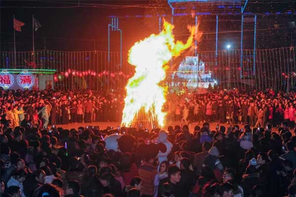 振东集团正月十五闹元宵“篝火晚会”
